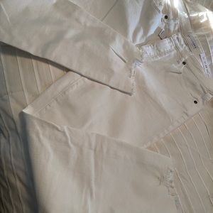 Curvy Chewed Hem Slim Pocket Skinny Crop Jeans